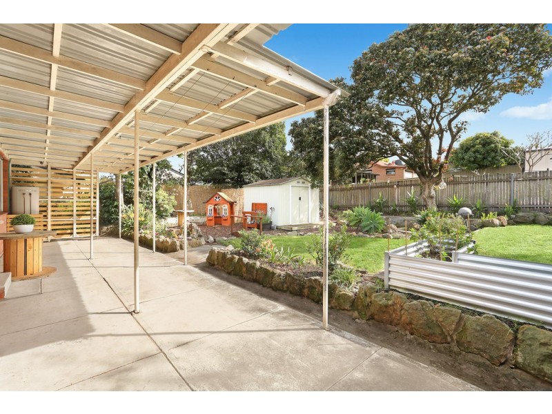 9 Tarawara St, Bomaderry NSW 2541