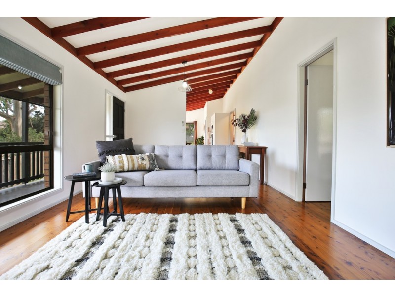 16 Windsor Drive, Berry NSW 2535