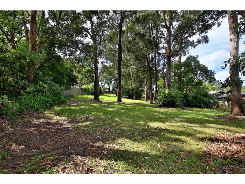 16 Windsor Drive, Berry NSW 2535