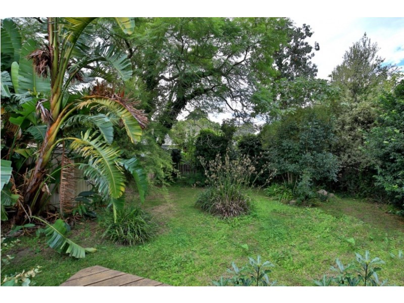 9 HEWLETT AVENUE, North Nowra NSW 2541