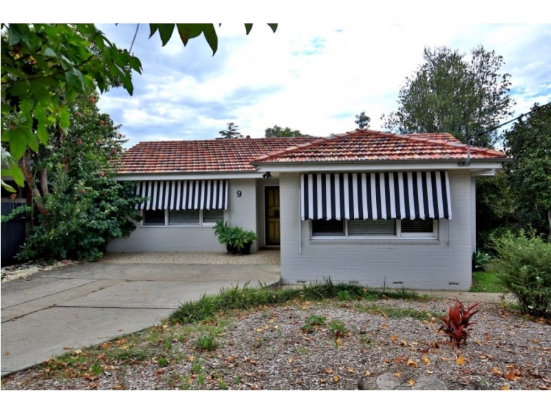 9 HEWLETT AVENUE, North Nowra NSW 2541