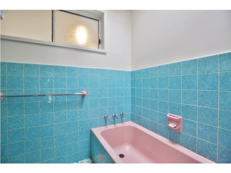 9 HEWLETT AVENUE, North Nowra NSW 2541