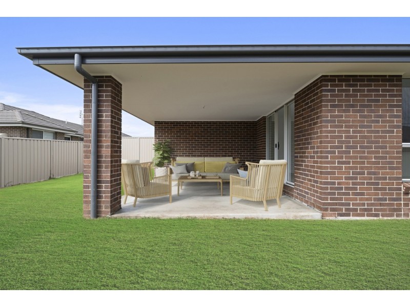 18 Evergreen Place, South Nowra NSW 2541