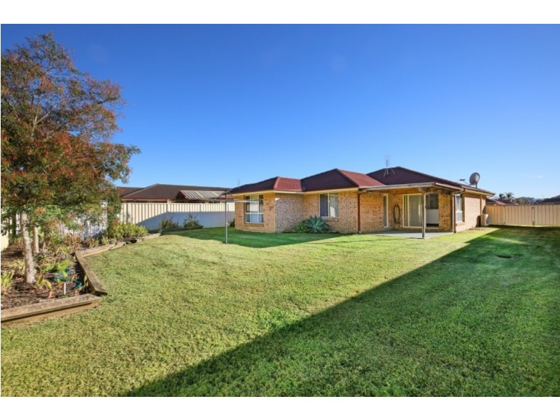 13 JEWEL STREET, Worrigee NSW 2540