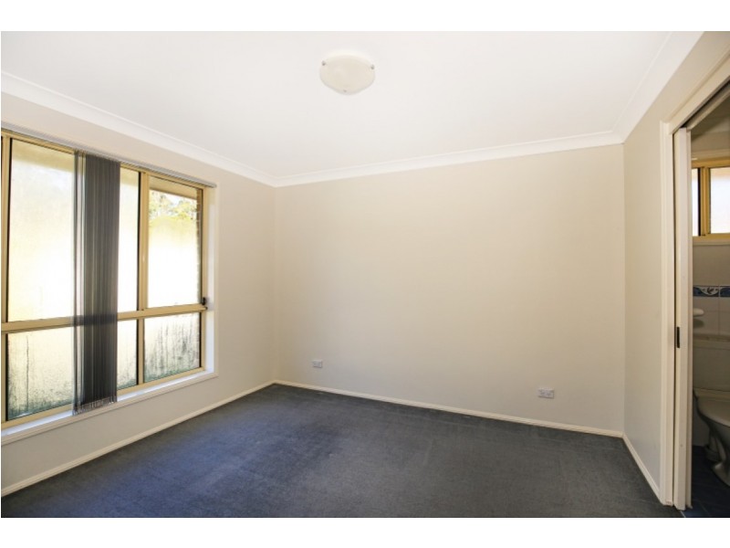 13 JEWEL STREET, Worrigee NSW 2540