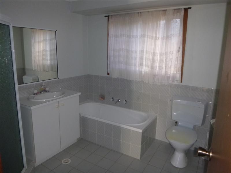 75 SCOTT STREET, Shoalhaven Heads NSW 2535