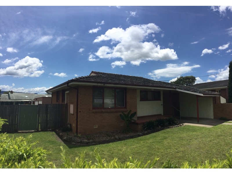 2 Alfred Street, Bomaderry NSW 2541