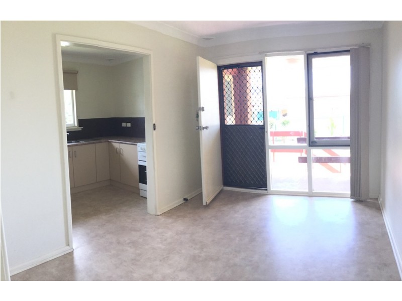 2 Alfred Street, Bomaderry NSW 2541