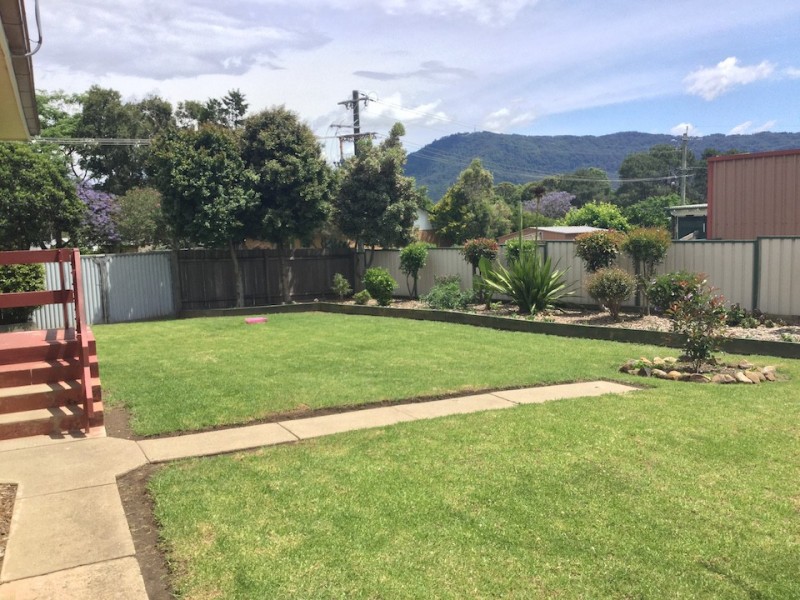 2 Alfred Street, Bomaderry NSW 2541