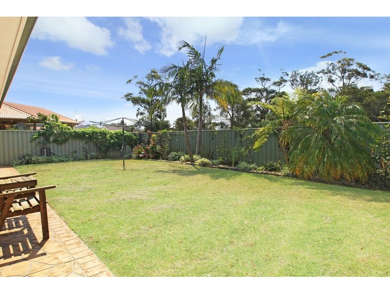 129 Scott Street, Shoalhaven Heads NSW 2535