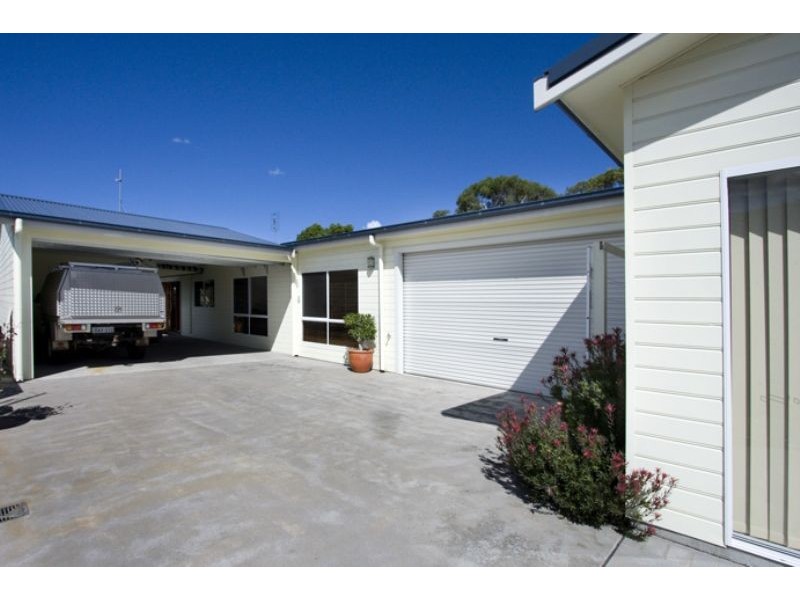 58 Golden Hill Avenue, Shoalhaven Heads NSW 2535