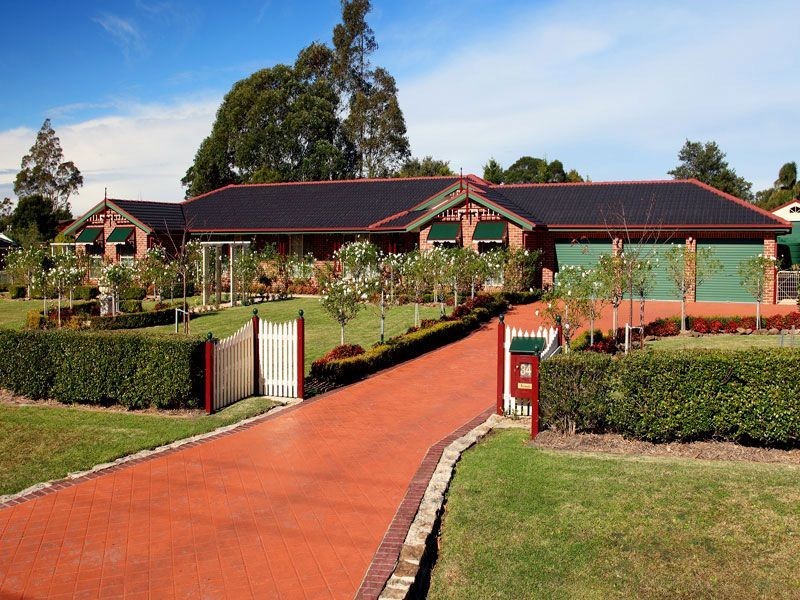 34 Tartarian Crescent, Bomaderry NSW 2541