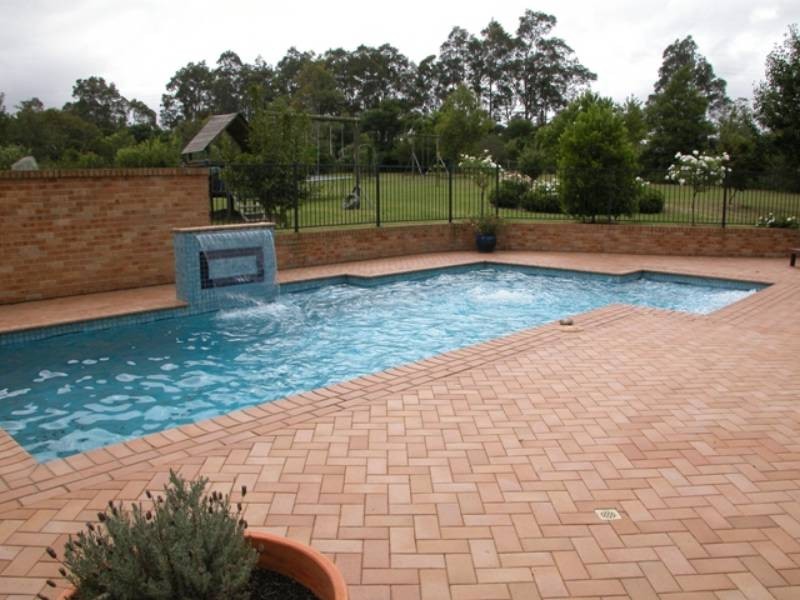 20 Tartarian Crescent, Bomaderry NSW 2541