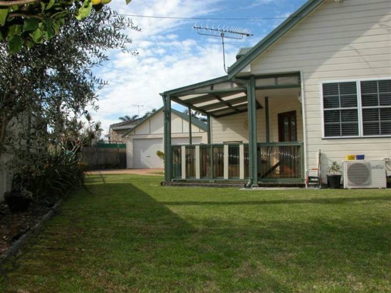 38 Renown Avenue, Shoalhaven Heads NSW 2535