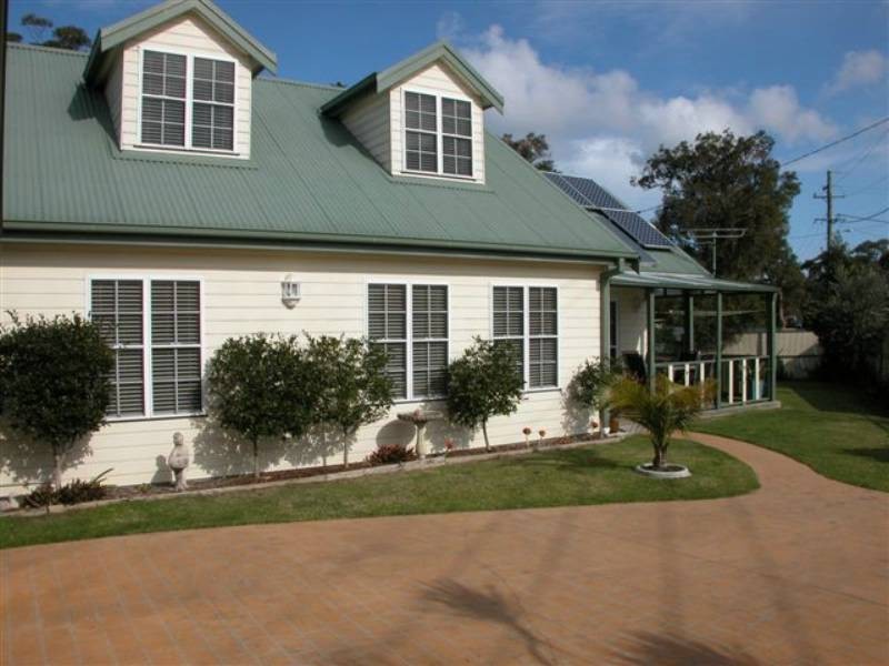 38 Renown Avenue, Shoalhaven Heads NSW 2535