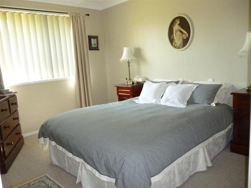 45 Yeovil Drive, Bomaderry NSW 2541