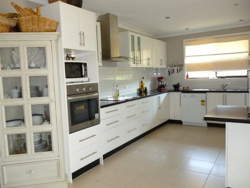 45 Yeovil Drive, Bomaderry NSW 2541