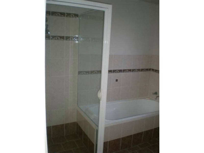 64 Brinnawarr, Bomaderry NSW 2541