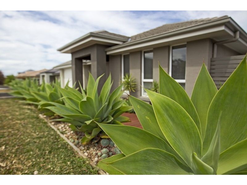 45 Emerald Drive, Meroo Meadow NSW 2540