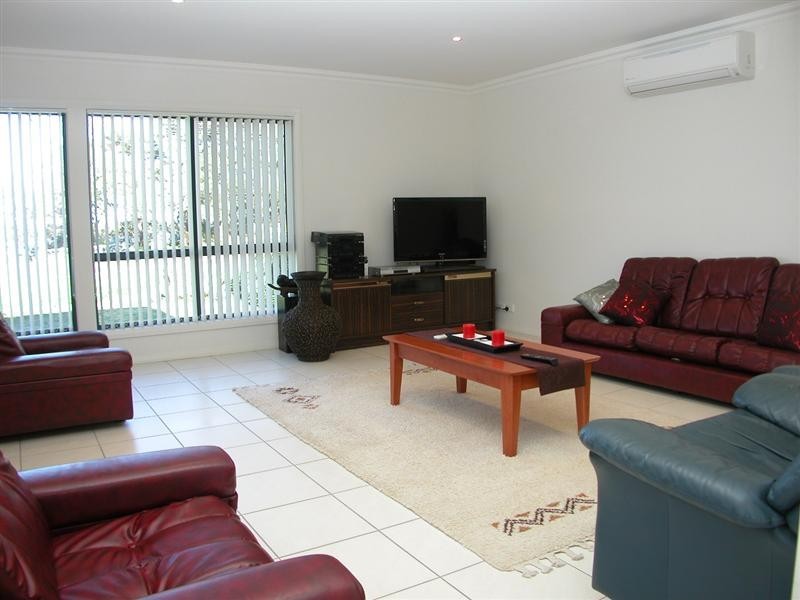 49 River Road, Shoalhaven Heads NSW 2535