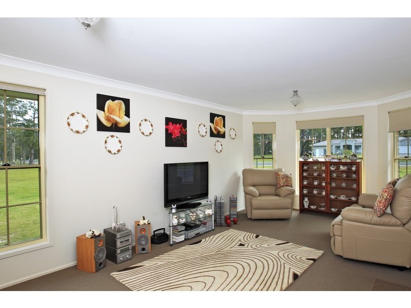 9 Burrallee Drive, Worrigee NSW 2540