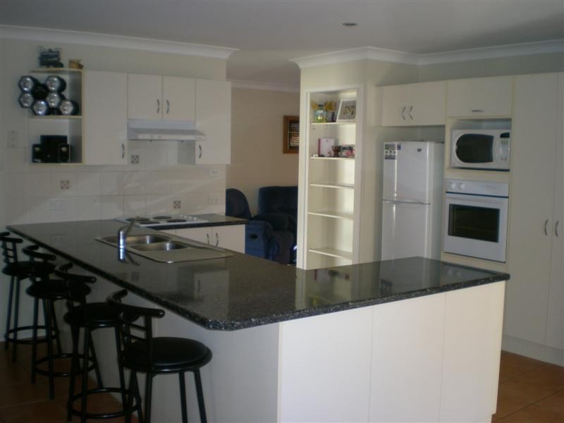 24 Lightwood Place, West Nowra NSW 2541