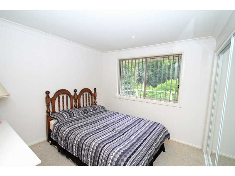 8/64 Brinnawar Street, Bomaderry NSW 2541