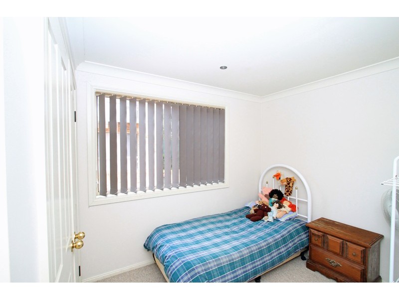 8/64 Brinnawar Street, Bomaderry NSW 2541