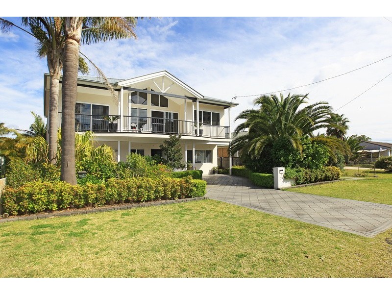 25 Woolstencraft Street, Shoalhaven Heads NSW 2535