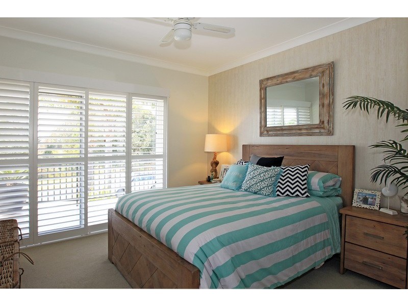 25 Woolstencraft Street, Shoalhaven Heads NSW 2535