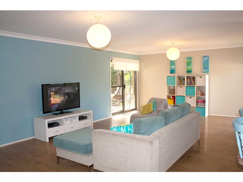 3 Ruby Lane, Meroo Meadow NSW 2540