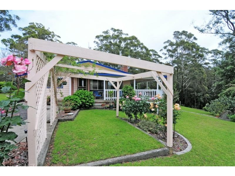 49 Woollamia Road, Falls Creek NSW 2540