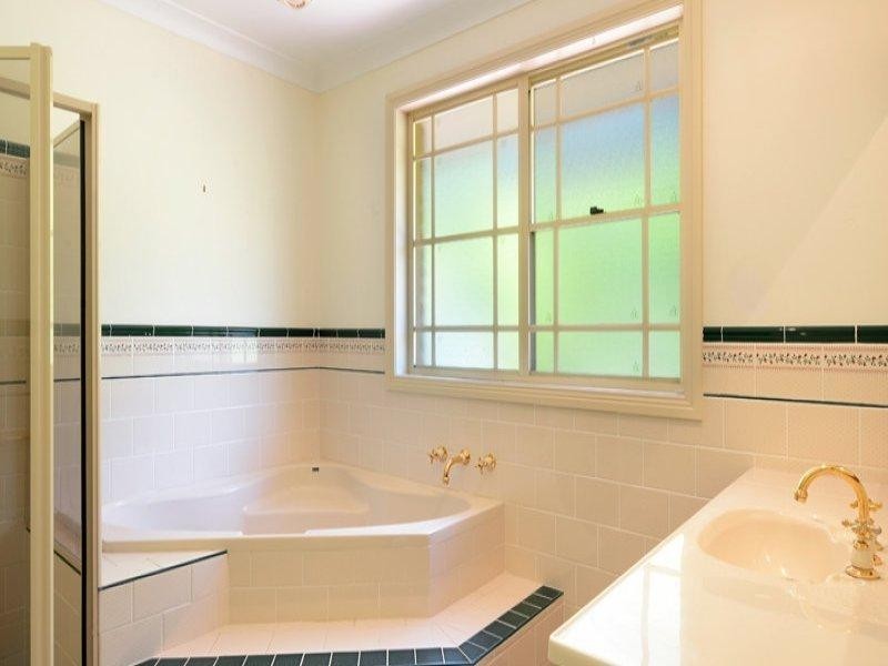 8 Thomas Close, Berry NSW 2535