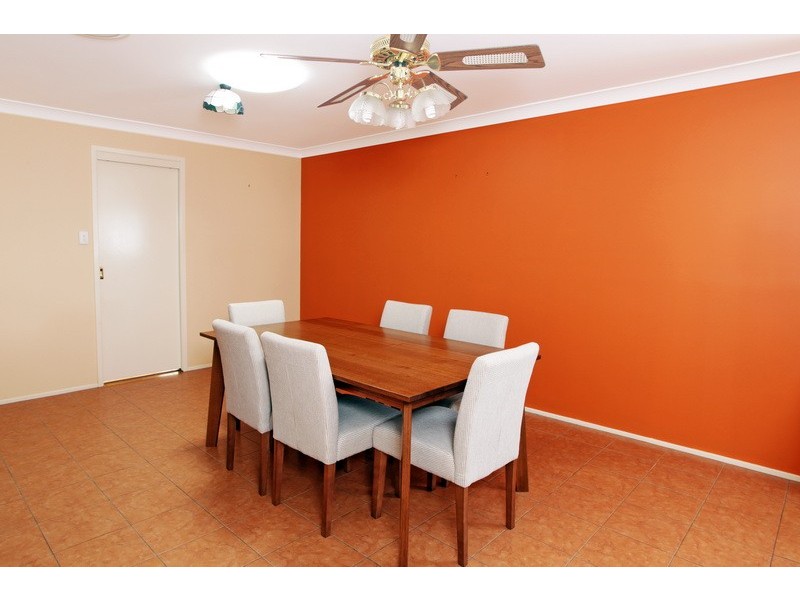 9 Jade Place, Meroo Meadow NSW 2540