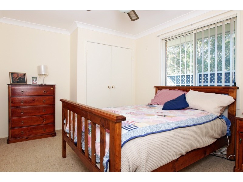 9 Jade Place, Meroo Meadow NSW 2540