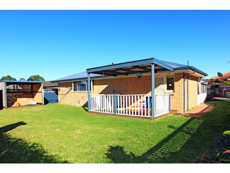 9 Jade Place, Meroo Meadow NSW 2540