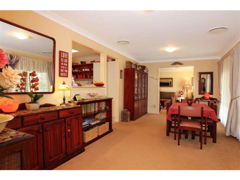 16 Lydon Crescent, Nowra NSW 2541