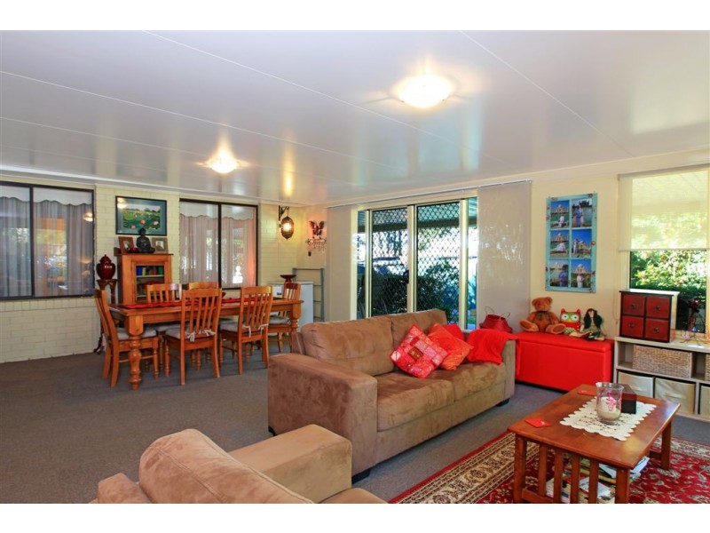 16 Lydon Crescent, Nowra NSW 2541