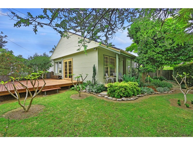 20 Lynburn Ave, Bomaderry NSW 2541
