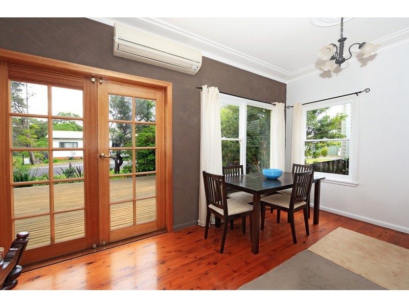 20 Lynburn Ave, Bomaderry NSW 2541