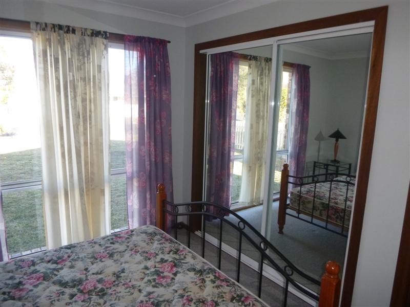 75 Scott Street, Shoalhaven Heads NSW 2535