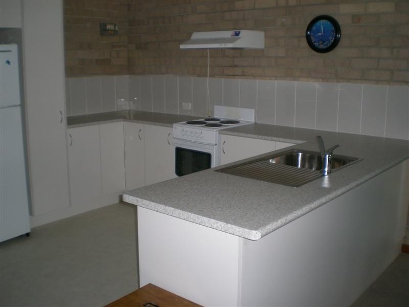 4 BURR AVE, Nowra NSW 2541