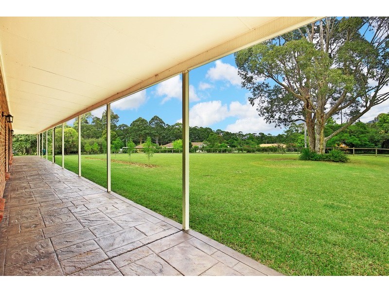 16 Tartarian Crescent, Bomaderry NSW 2541