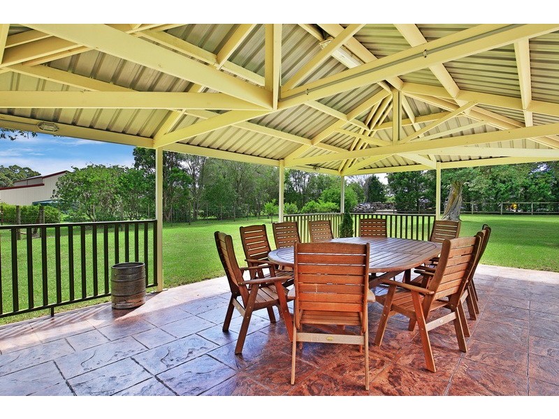 16 Tartarian Crescent, Bomaderry NSW 2541