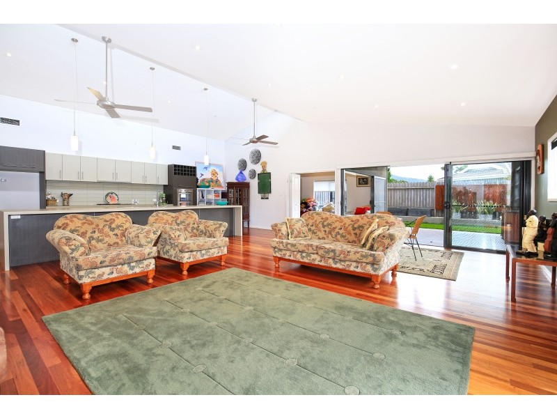 54 Emerald Drive, Meroo Meadow NSW 2540