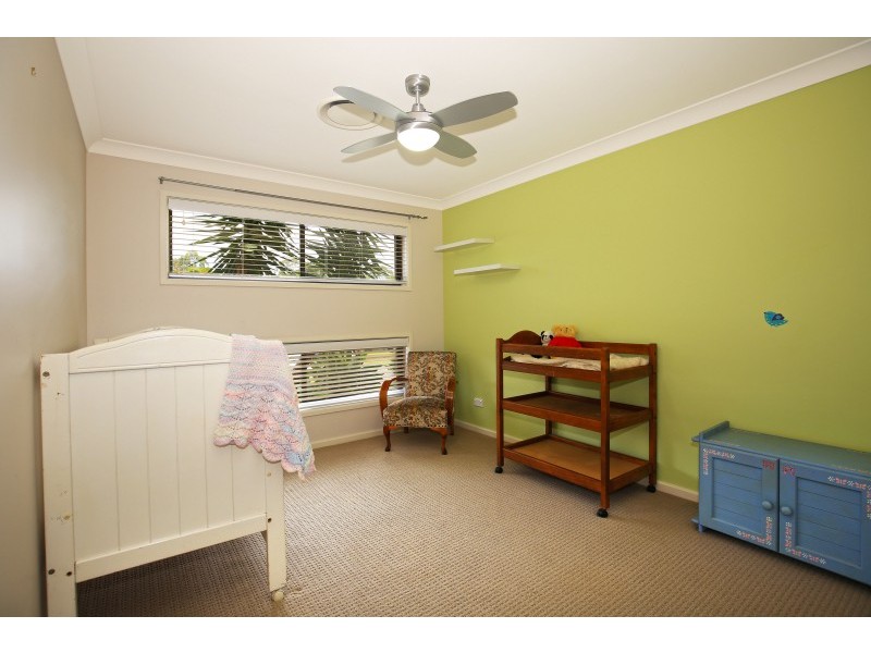 54 Emerald Drive, Meroo Meadow NSW 2540