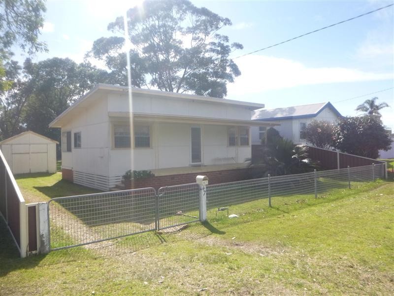 47 RENOWN AVE, Shoalhaven Heads NSW 2535