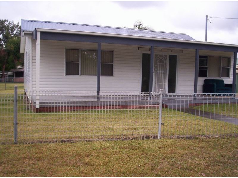 43 River Road, Shoalhaven Heads NSW 2535