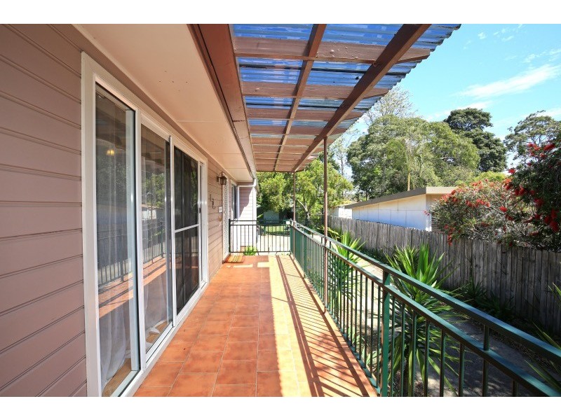 4 RAVENSCLIFFE ROAD, Shoalhaven Heads NSW 2535