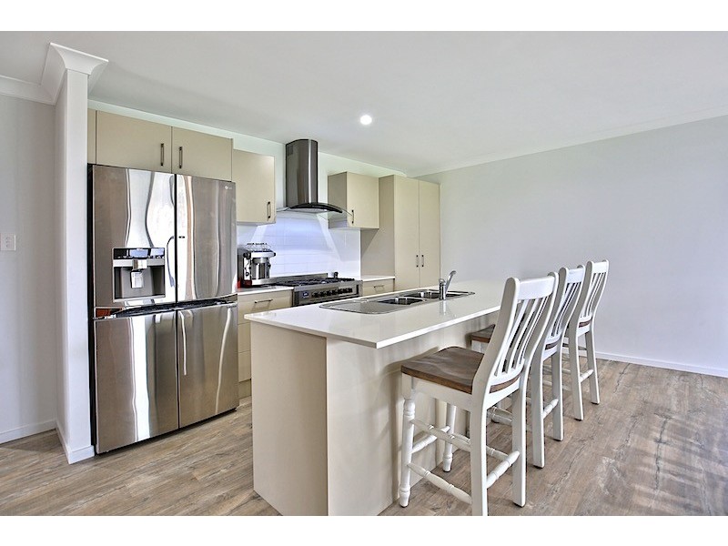 18 WATTLEBIRD ROAD, South Nowra NSW 2541